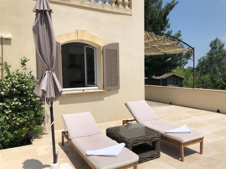 Appartement Dans Bastide A Saint Remy De Provence Buitenkant foto